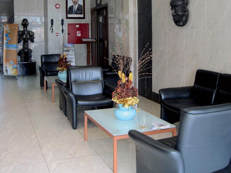 Hotel Franco Яунде Екстер'єр фото